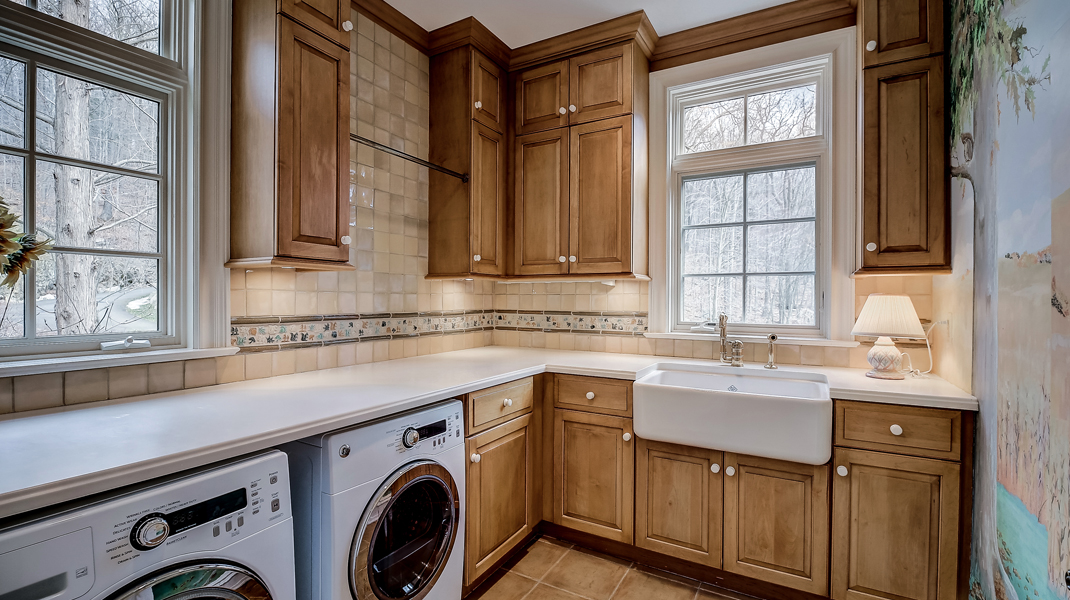 18-8_Springhouse_Road-039-THR