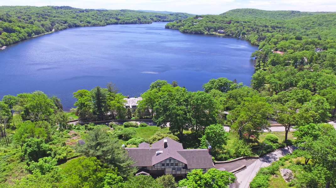 back-w-lake-230-THR