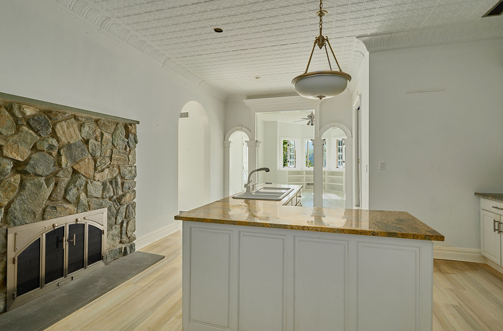 36_East_Lake_Rd_034nfp